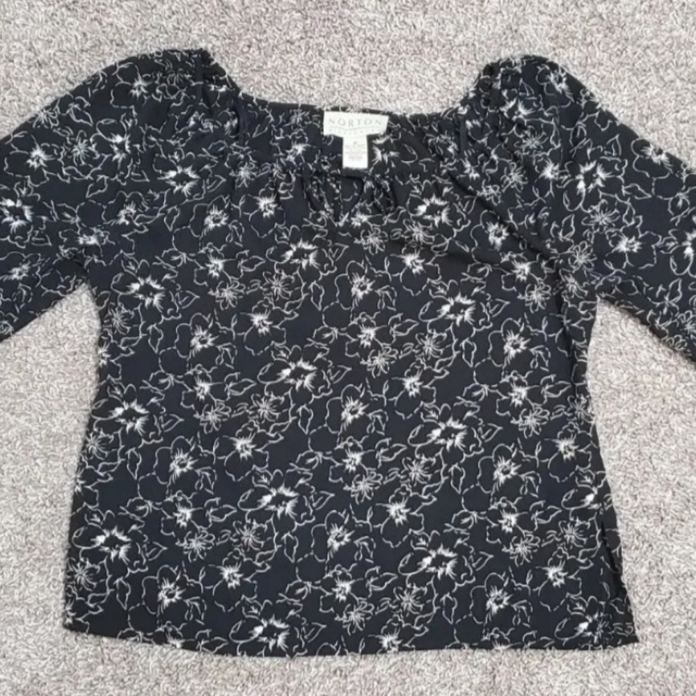 Women's Norton McNaughton Long Sleeve Blouse Size M Black Floral